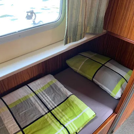 Bateau-hôtel Hausboot Ocean I Lychen